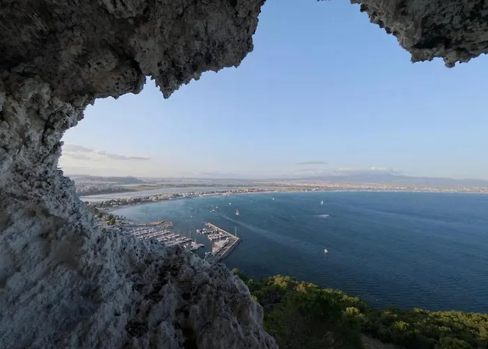 Sardinia * 卡利亚里